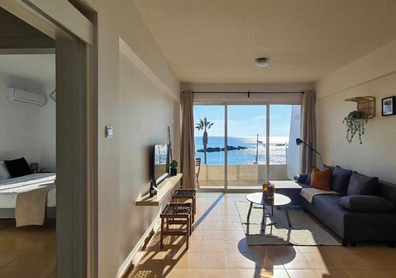 Phaedrus Living: Seaview Luxury Flat Paphinia 204 Apartment Paphos Bagian luar foto